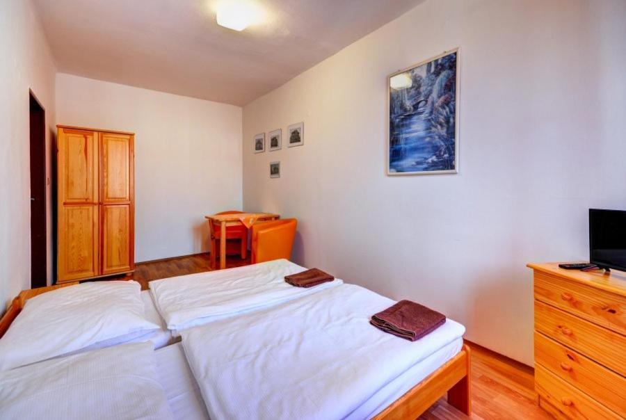 Hotel Hvezda Bruntál 外观 照片